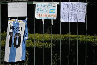 „Tati, co si bez tebe počnu?“ Jorge Messi první pochopil, kým je jeho syn - Seznam Zprávy